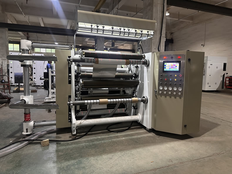 煙包襯紙壓紋分切機